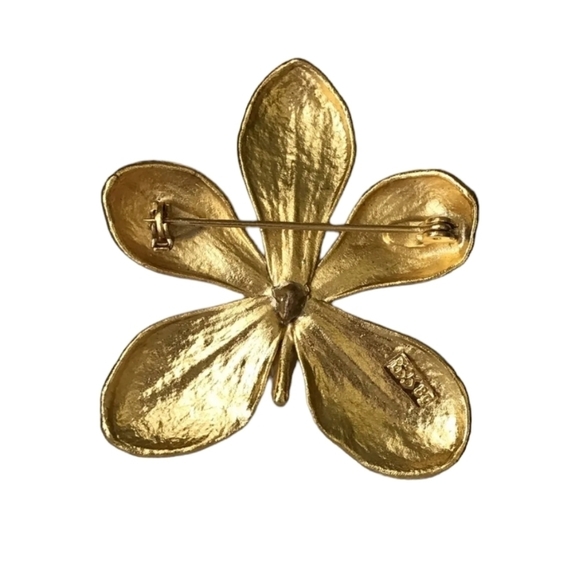 Bright Gold-Tone Orchid Flower Pin Brooch - Picture 2 of 5